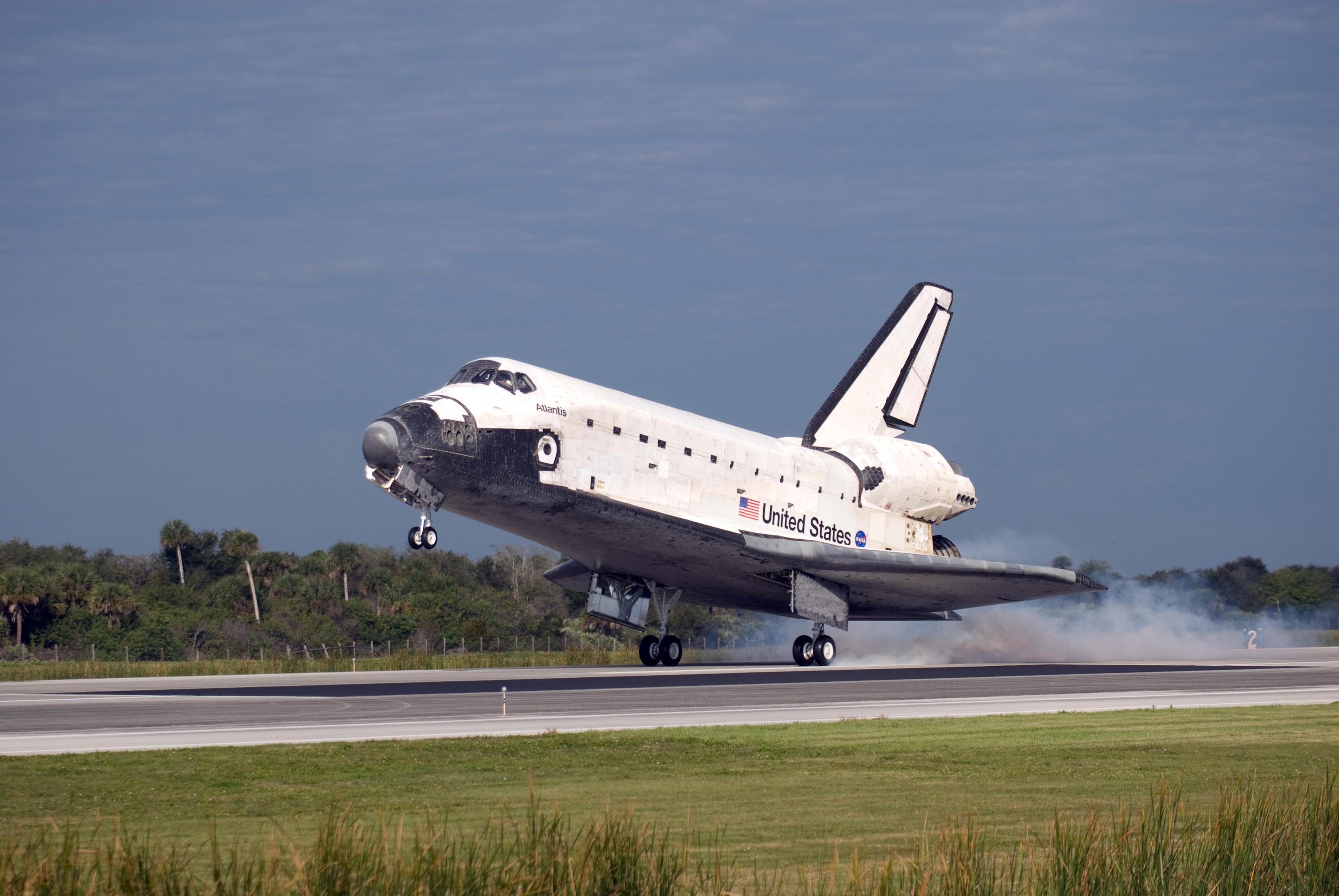 atlantis space shuttle 1998